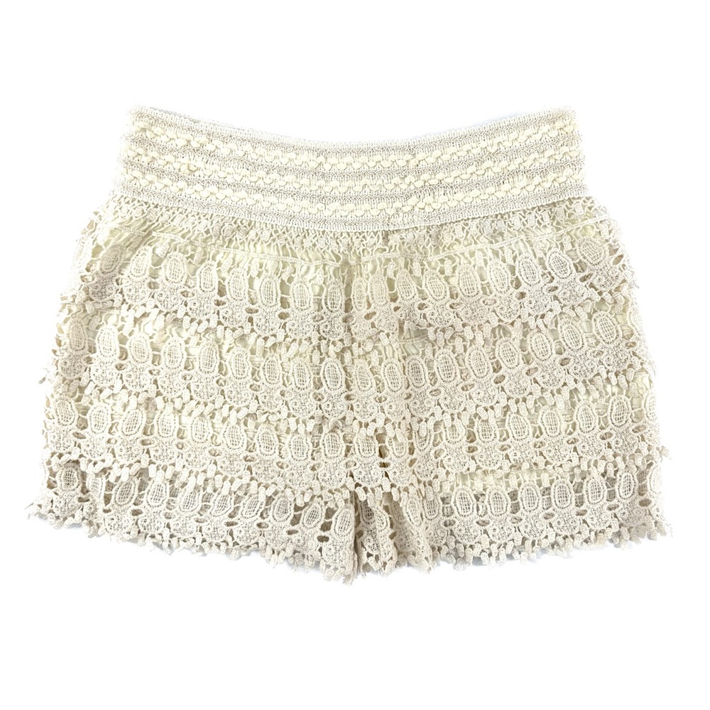 NWOT Ivory Cream White Crochet Tiered Short Shorts